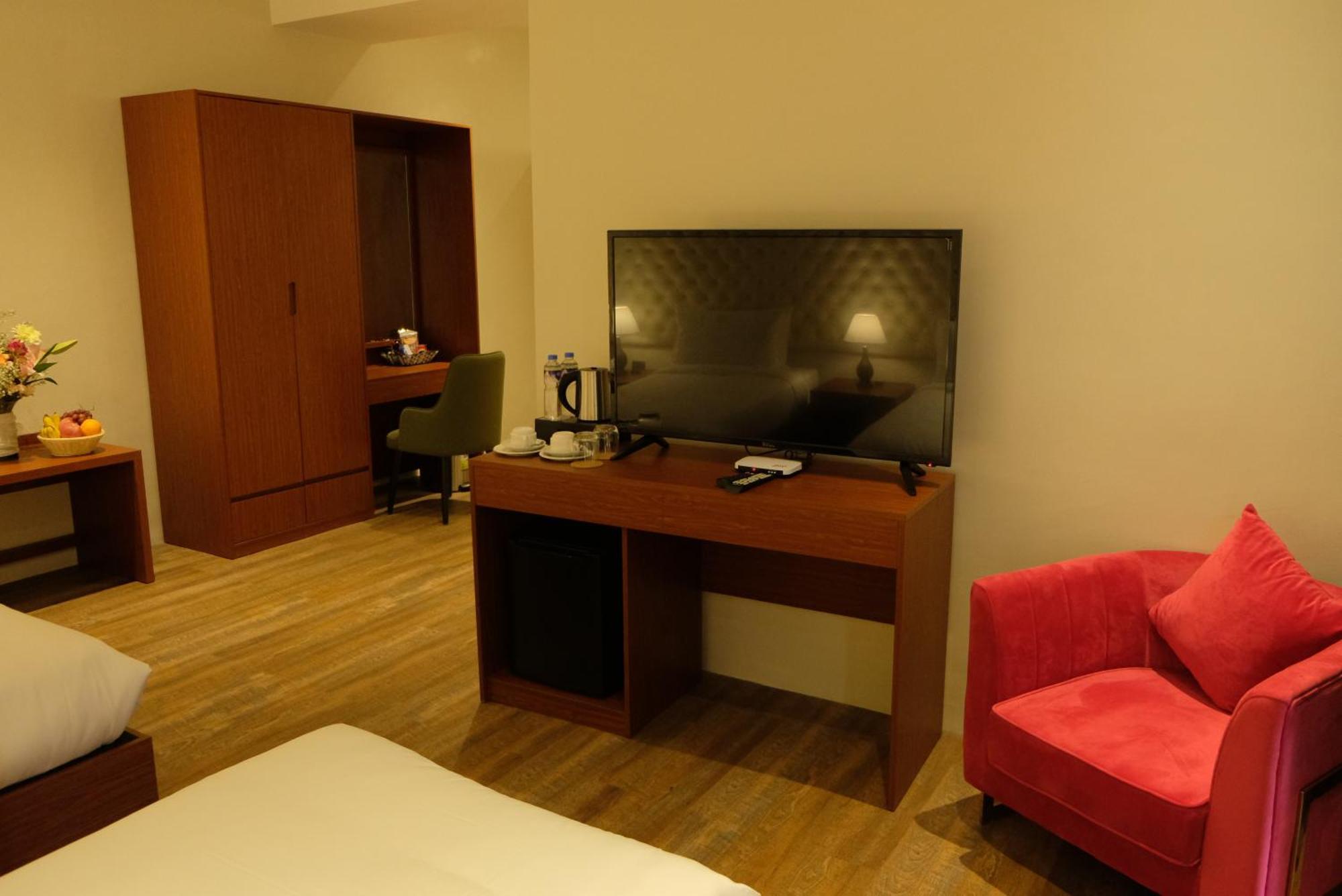 Villa Isabel Hotel Sorsogon Экстерьер фото